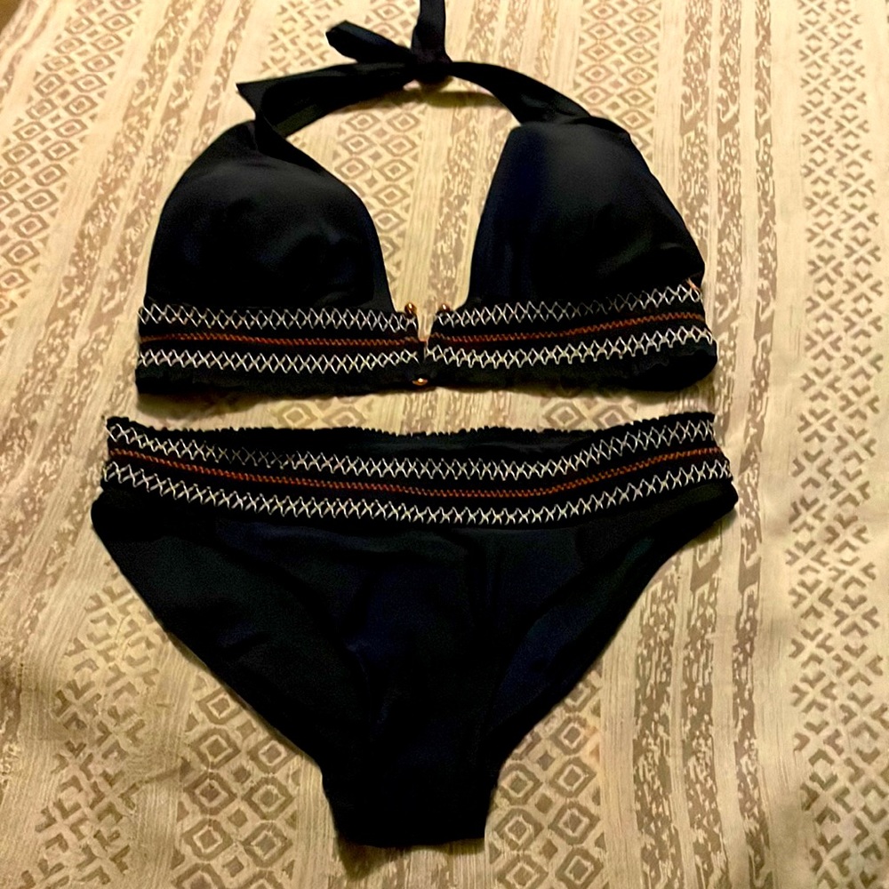 F & F medium swim brand new